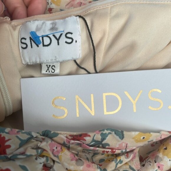 NWT SNDYS Australia Floral Off Shoulder Dress XSmall - Picture 4 of 5